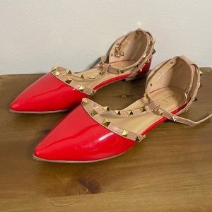 Nicole Miller red patent leather tan gold studded rockstud strap flats shoes